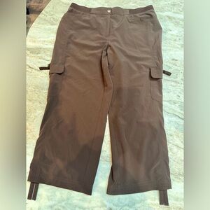 Zenergy Chico’s Brown Cargo Capri Pants  med 1 Elastic Waist Tie Hem Activewear